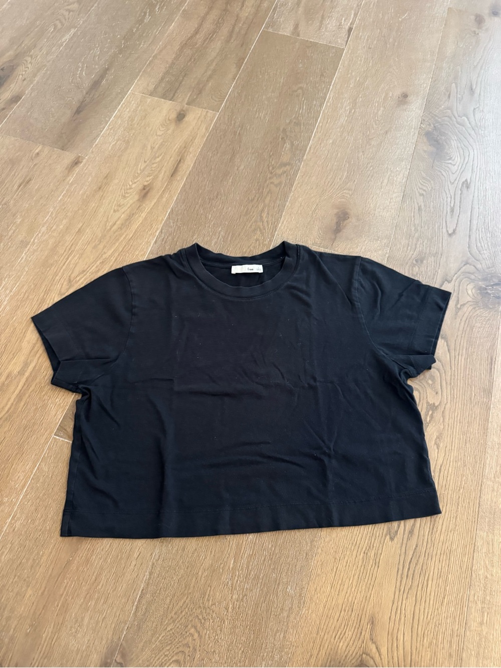 Wilfred Black Cropped Crewneck Top